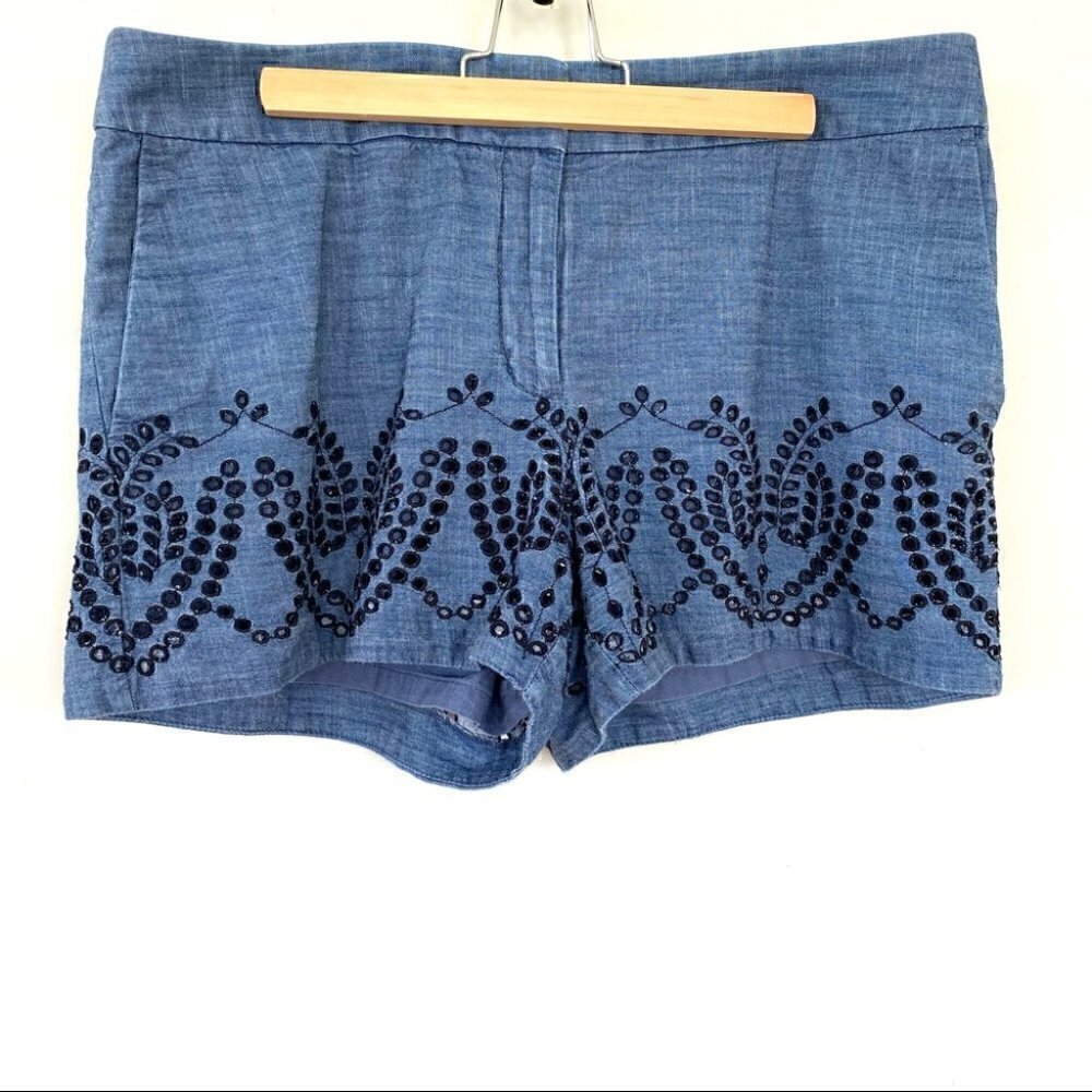 LOFT The Riviera Short with eyelets design, 💯 cotton, petite